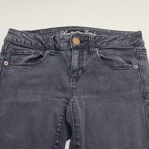 AMERICAN EAGLE Women’s 2 Black Skinny Stretch Jean